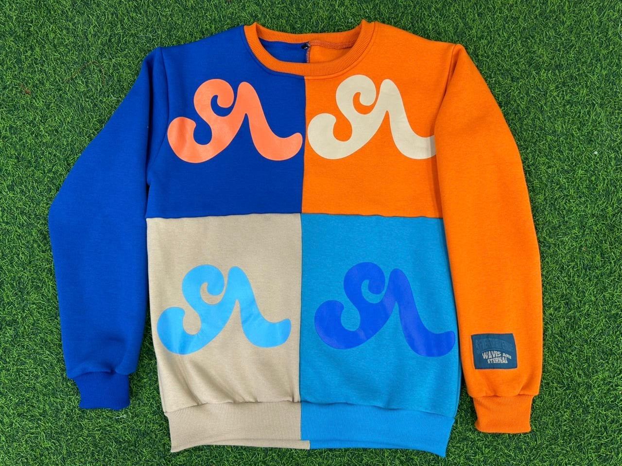 Signature SA crewneck