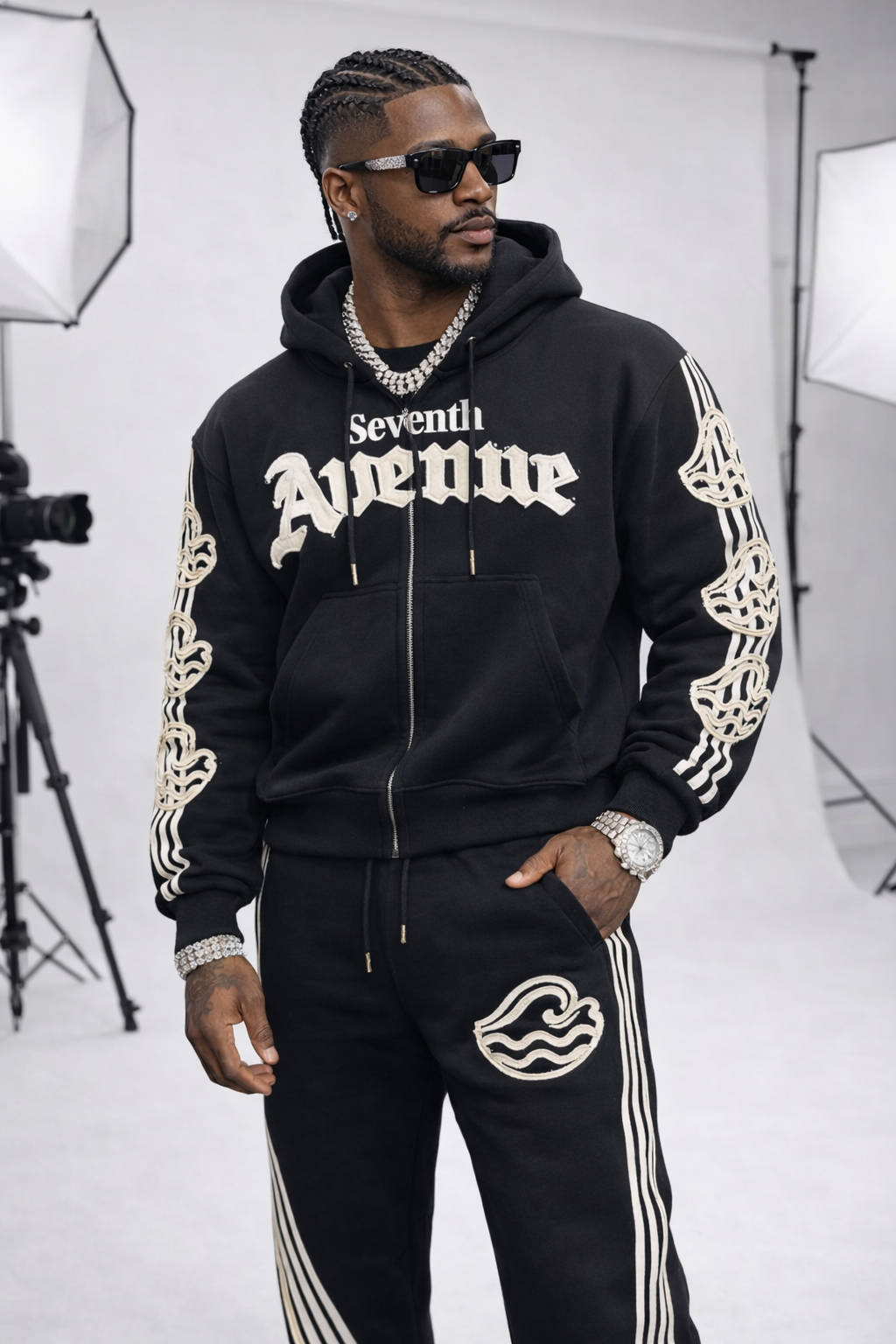 (2Colors) Avenue Signature Hoodie Track Suits Set