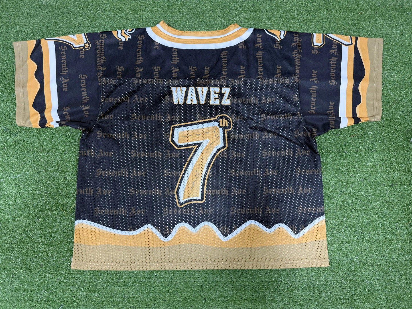 (2 Colors) Whodat Cropped Avenue Jersey.